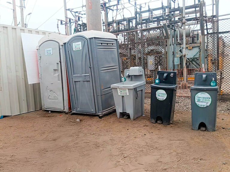 Sanitario portátil instalado con éxito