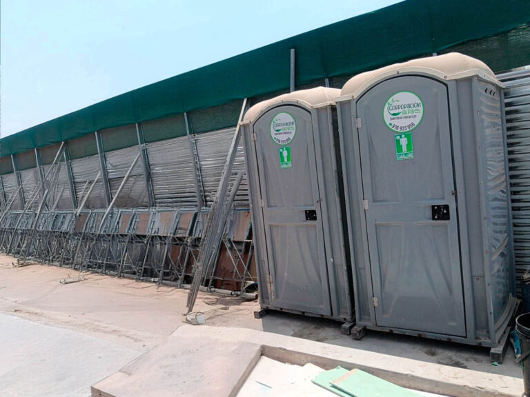 Sanitario portátil instalado con éxito