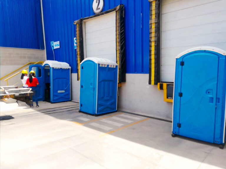 Sanitario portátil instalado con éxito