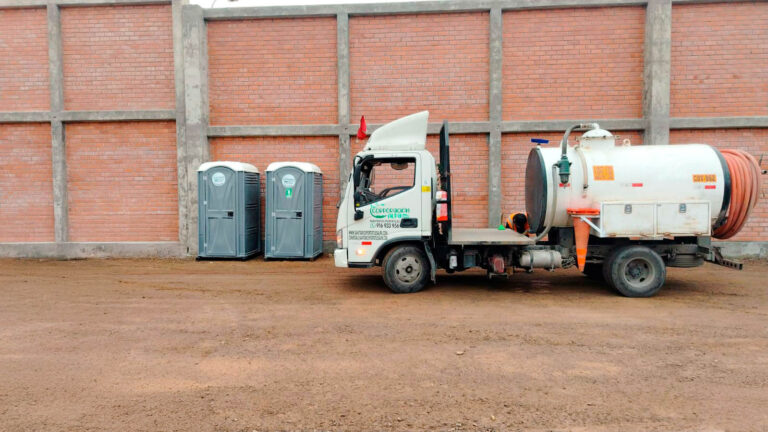 Sanitario portátil instalado con éxito