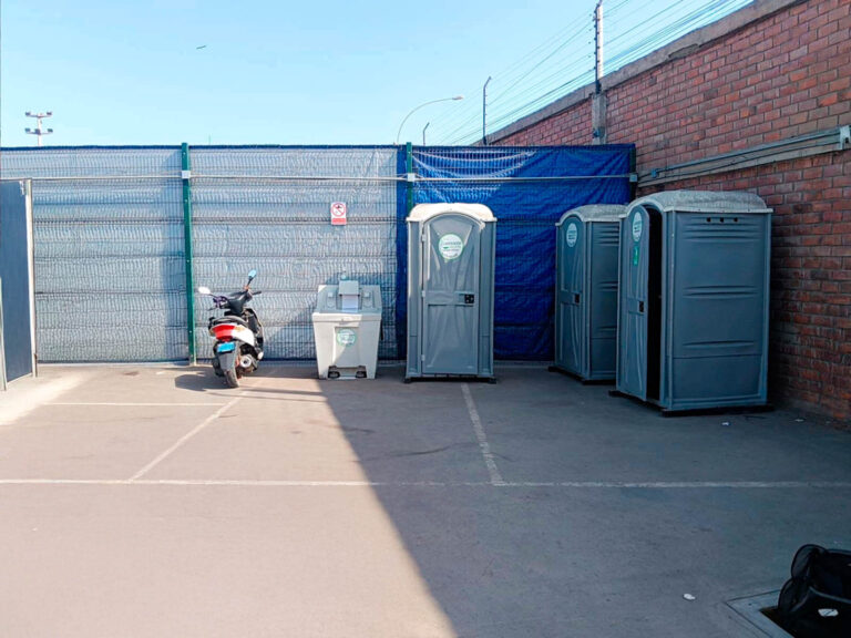 Sanitario portátil instalado con éxito