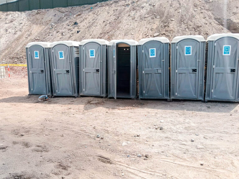 Sanitario portátil instalado con éxito